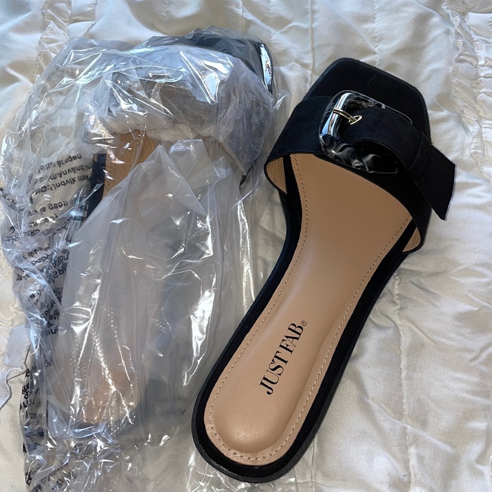 EMILIA BLACK SANDALS